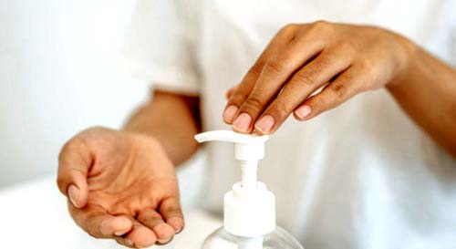 Álcool gel tem chama invisível que pode provocar queimaduras