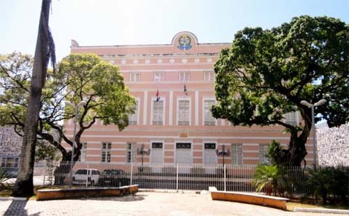 Dois “novos deputados” devem assumir vaga na Assembleia Legislativa de AL nos próximos dias