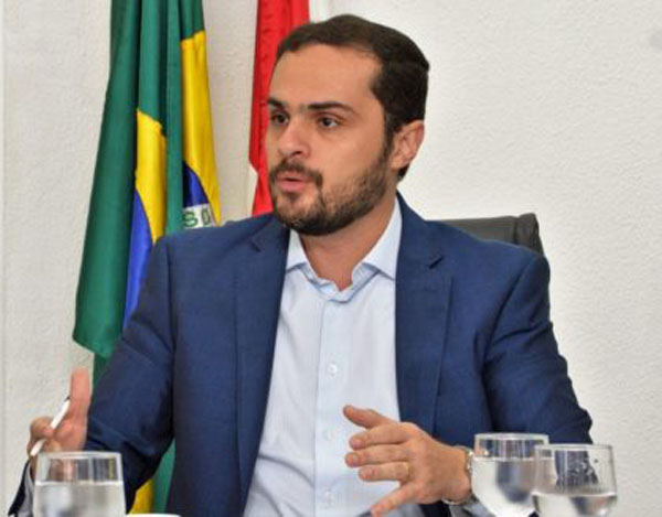 Secretário Alexandre Ayres anuncia 4ª etapa do Mutirão de Cirurgias para o fim do mês no Jacintinho