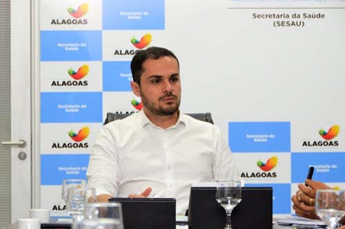 Shoppings, comércio e serviços continuam fechados em AL