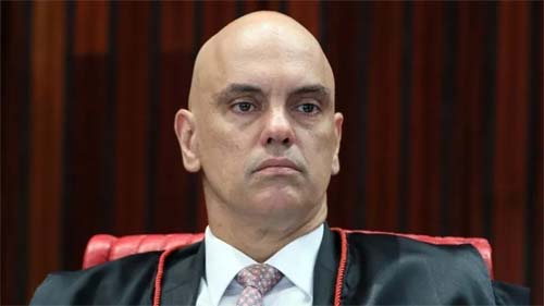 Moraes vê 'irregularidade isolada' e não decreta prisão de Bolsonaro