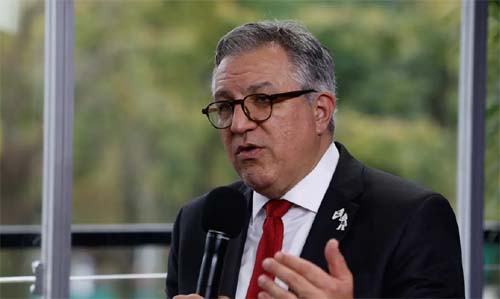 EUA cancelam vistos da esposa e da filha do ministro Alexandre Padilha