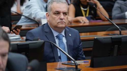 Alfredo Gaspar solicita vacinas e apoio do Ministério da Saúde para enfrentar surto de Meningite em Alagoas