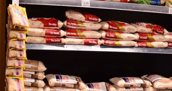 Alimentação básica foi a grande vilã da inflação em 2020 no Brasil, afirma economista