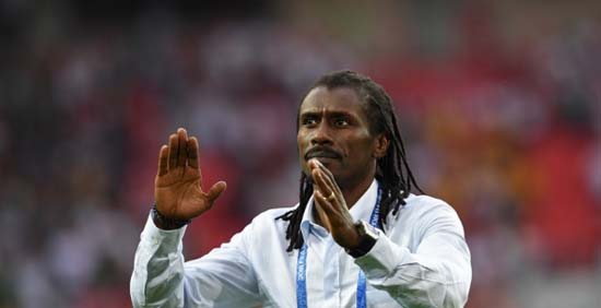 Copa do Mundo: Aliou Cissé, único técnico negro, tem o menor salário entre os 32 treinadores