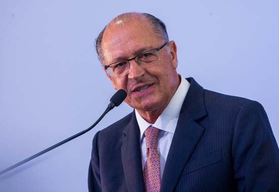 Alckmin: o que estamos vendo na TV pelo PT é enganação