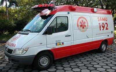 Governo entrega novas ambulâncias a 13 municípios