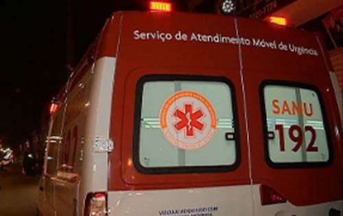 Casal é baleado enquanto dormia dentro de casa