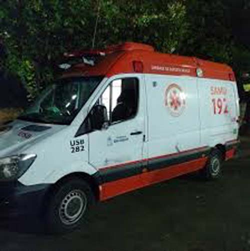 Turista fica ferido após teto de restaurante desabar na Pajuçara