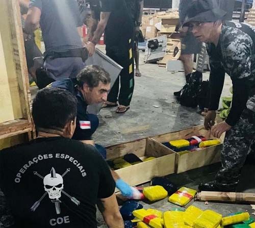 Polícia faz apreensão de R$ 10 milhões em cocaína e pasta-base em embarcação de Coari
