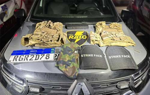 Ação da PM resulta na apreensão de maconha e coletes balísticos