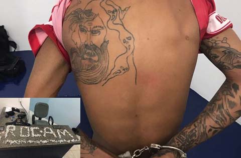 Homem é preso com 485 bombinhas de maconha no Benedito Bentes