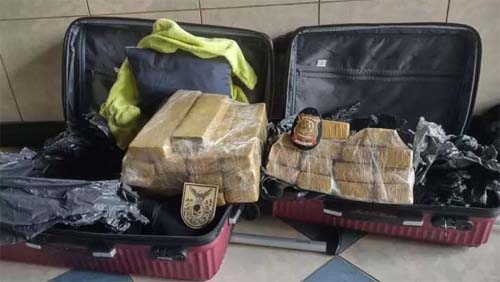 Mulher é presa com 22kg de drogas pela Polícia Federal no Aeroporto de Maceió