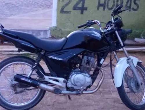 GPM de Olivença prende homem com motocicleta roubada no centro da cidade