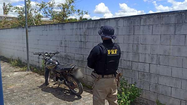 PRF prende homem por receptação de veículo, em São José da Laje