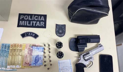 Operação policial resulta na captura de dupla suspeita com armas, drogas e dinheiro em União dos Palmares