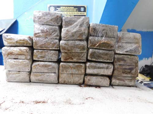 PM apreende droga avaliada em R$ 200 mil em Arapiraca