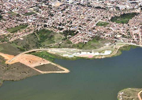 Homem desaparece após mergulhar no Lago da Perucaba