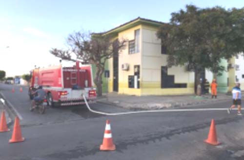 Prédio do Bolsa Família em Arapiraca amanhece em chamas