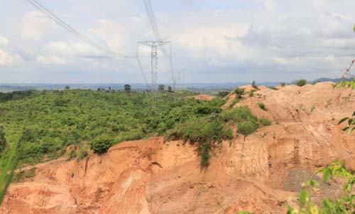 PF prende suspeitos e destrói máquinas em operação contra garimpo ilegal em áreas de torres de transmissão no Pará