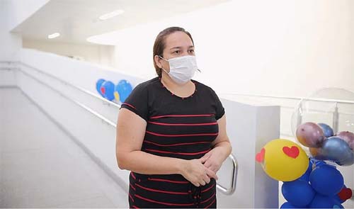 Turista de Manaus se recupera da Covid-19 no Hospital Regional do Norte em Alagoas