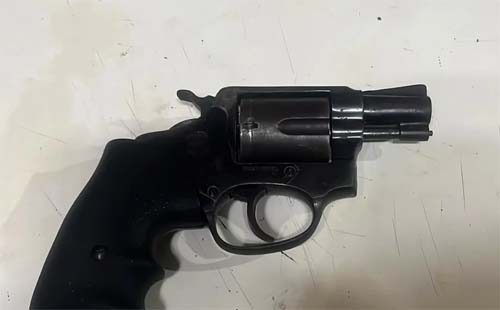 Rotam apreende arma e prende suspeito de participação em homicídio no Pontal da Barra