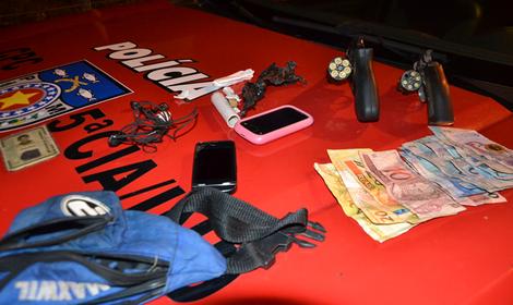 5ª Cia de Marechal Deodoro apreende armas e drogas em Marechal Deodoro