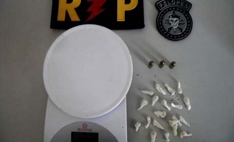 Drogas e carro roubados são apreendidos por militares da 1ª Cia de Polícia de São Miguel dos Campos