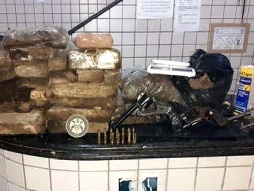 Bope prende homem e apreende 14 kg de maconha, armas e munições em Alagoas