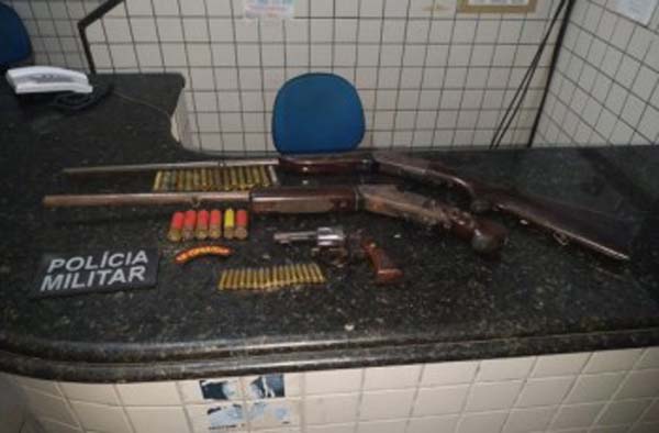 Trio suspeito de estuprar crianças é preso em posse de armas no interior de Alagoas