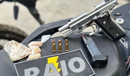PM de Alagoas apreende 21 armas de fogo e 4 kg de drogas
