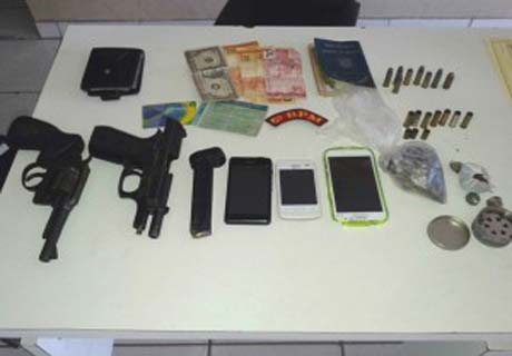 Pistola achada com adolescente morto em confronto com a PM pertencia a sargento