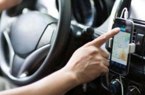 Falsos passageiros levam carro de motorista de Uber em Arapiraca