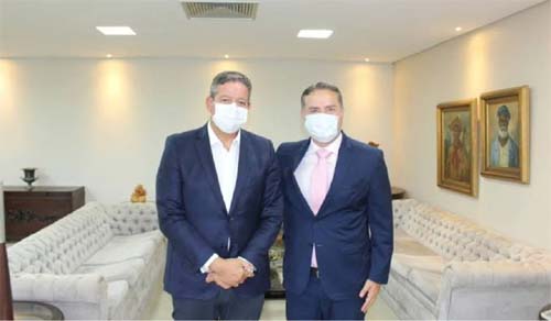 Chapa majoritária para 2022 estaria definida com aval de Renan Filho e Arthur Lira