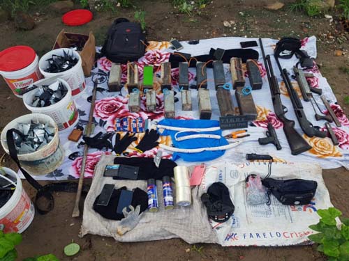 Sete acusados de assalto a banco morrem em confronto com a polícia no interior de AL