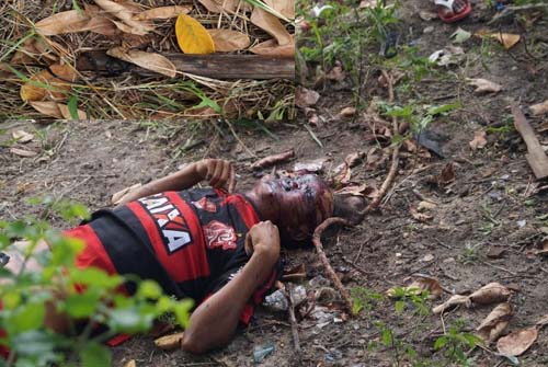 Ambulante é assassinado a pauladas na Vila Matias, parte alta de Penedo