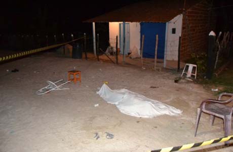 Atentado em Marechal Deodoro deixa o saldo de um morto e um ferido