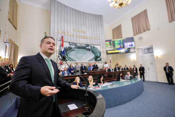 Alagoas vai intensificar investimentos em 2020, afirma governador