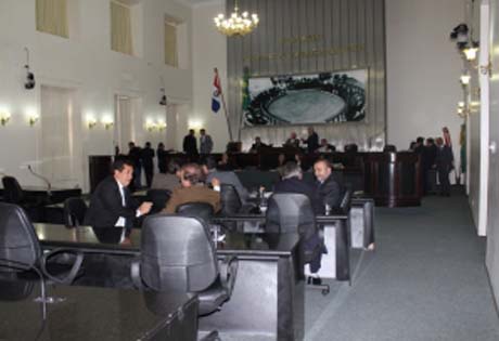 Orçamento para 2014 é aprovado com emenda de R$ 81 mi para militares 