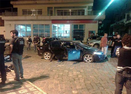 Troca de tiros entre policiais e assaltantes deixa mortos em MG