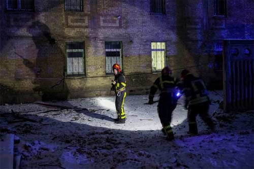 Rússia ataca cidade natal de Zelensky com drones kamikaze