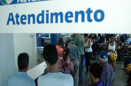 INSS disciplina atendimento ao público e agendamento