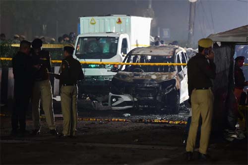 Autoridades indianas capturam suspeito ligado ao ataque que deixou 12 vítimas fatais