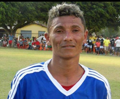 Jogador de futebol assassinado em União dos Palmares é sepultado