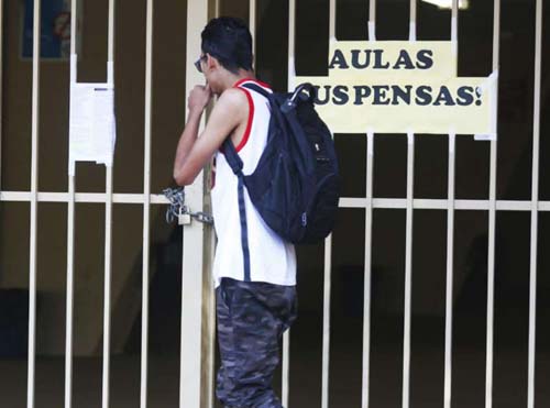 Volta às aulas presenciais é rejeitada por 61% dos brasileiros