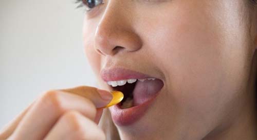 Covid-19: automedicação pode provocar lesões graves no fígado