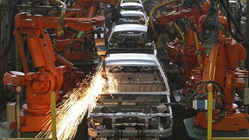 Produção reage, mas montadoras demitem 1,5 mil