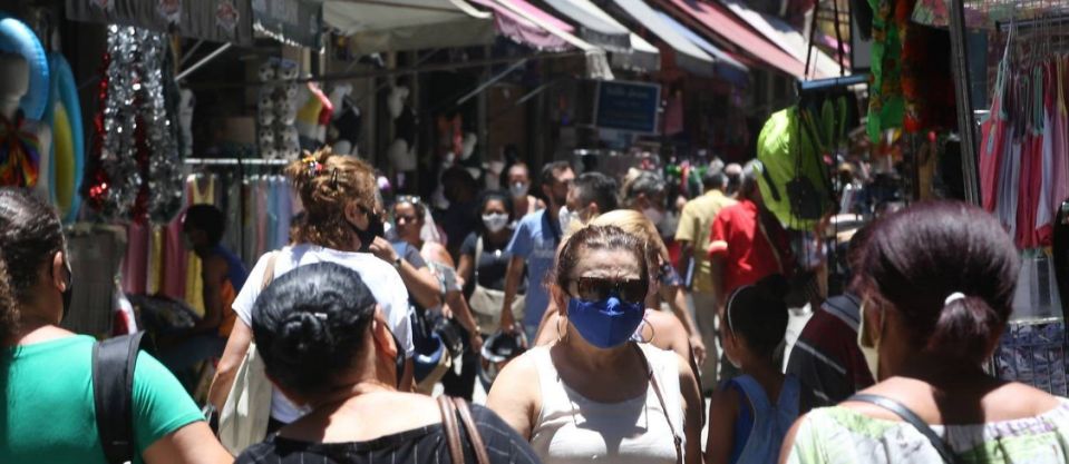 Fim do auxílio emergencial deixará 48 milhões sem ajuda do governo com Covid-19 em alta