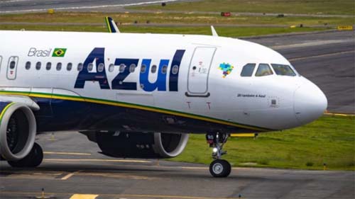 Avião da Azul com destino a Maceió faz pouso de emergência em Brasília