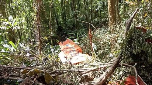 Avião da FAB que desapareceu é encontrado em SC; dois ocupantes morreram